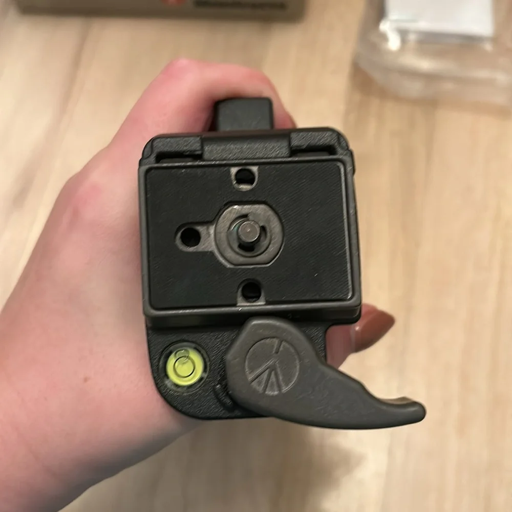 Manfrotto 322RC2 Grip Action Ball Head w/ RC2 Rapid Connect Plate